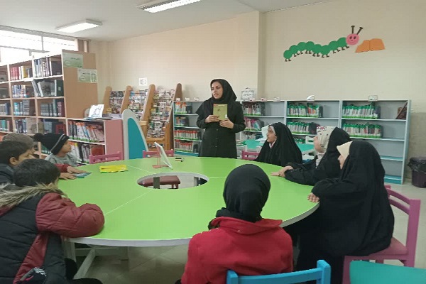 معرفی منابع  کتابخوان دی ماه1403